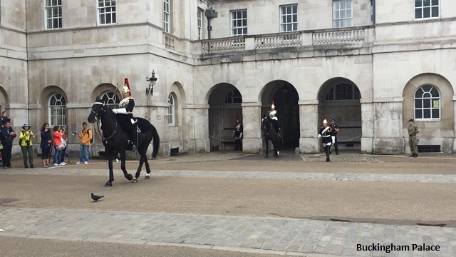 buckingham-palace-e03